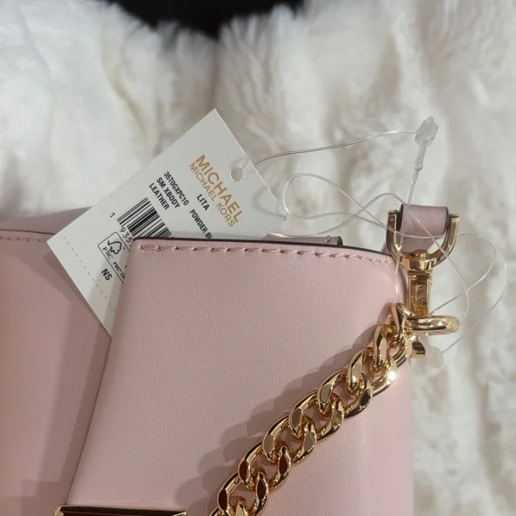Michael Kors Light Pink Clutch with Gold Chain - Picture 3 of 10